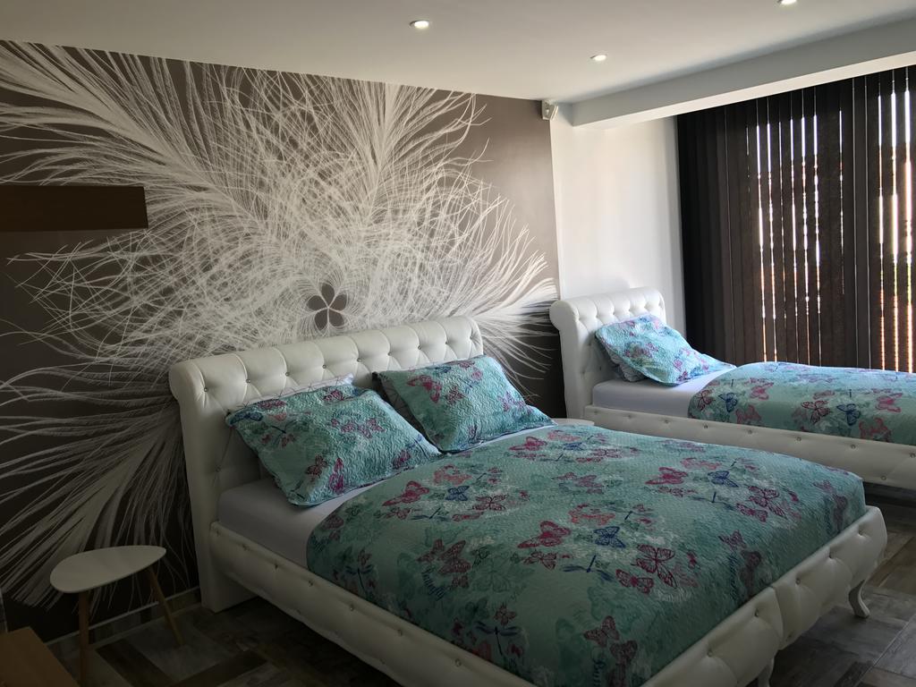 Apartment Ajla Τούζλα Εξωτερικό φωτογραφία