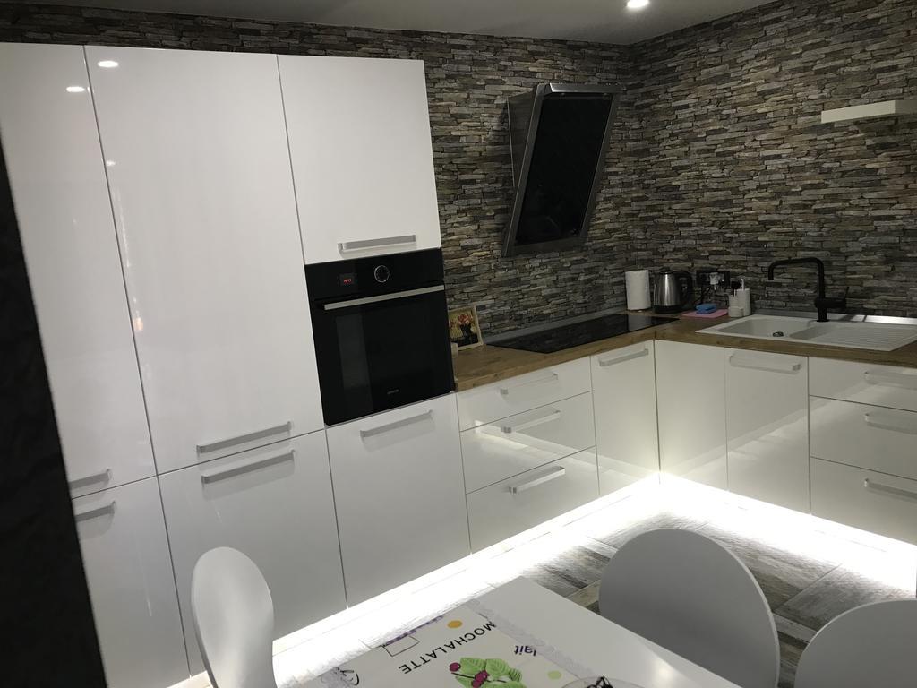 Apartment Ajla Τούζλα Εξωτερικό φωτογραφία