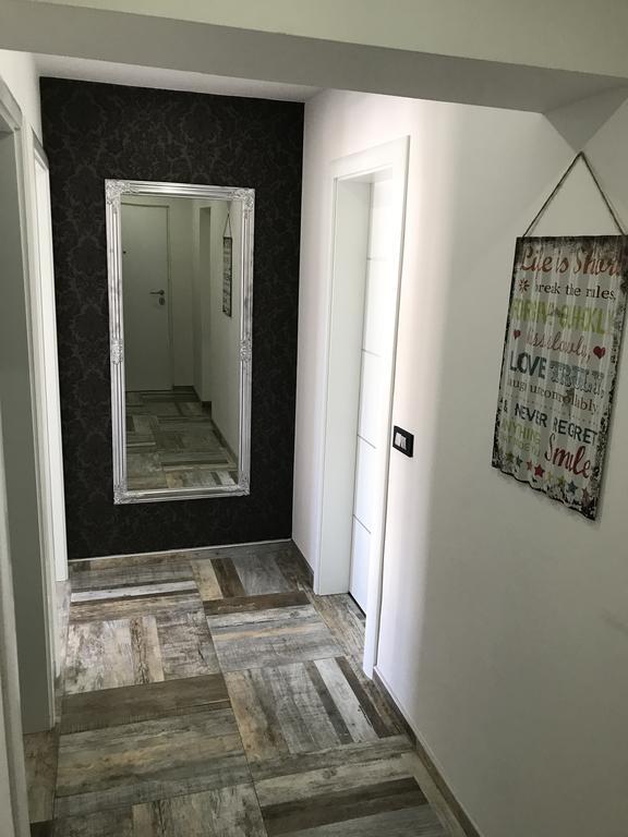 Apartment Ajla Τούζλα Εξωτερικό φωτογραφία