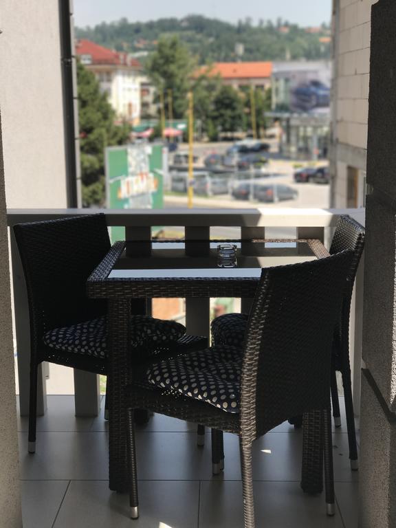 Apartment Ajla Τούζλα Εξωτερικό φωτογραφία