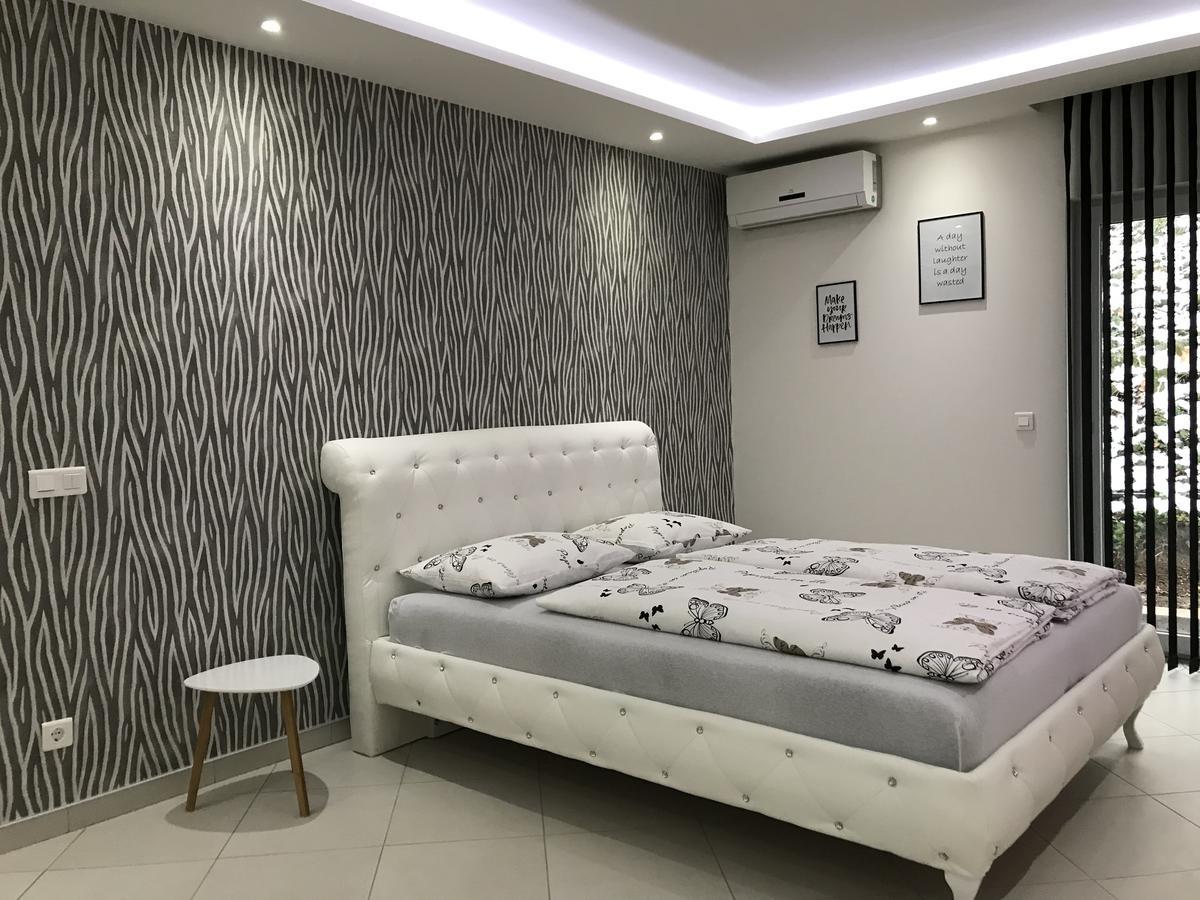 Apartment Ajla Τούζλα Εξωτερικό φωτογραφία