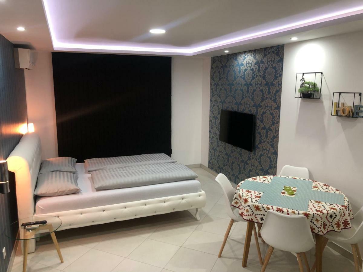 Apartment Ajla Τούζλα Εξωτερικό φωτογραφία